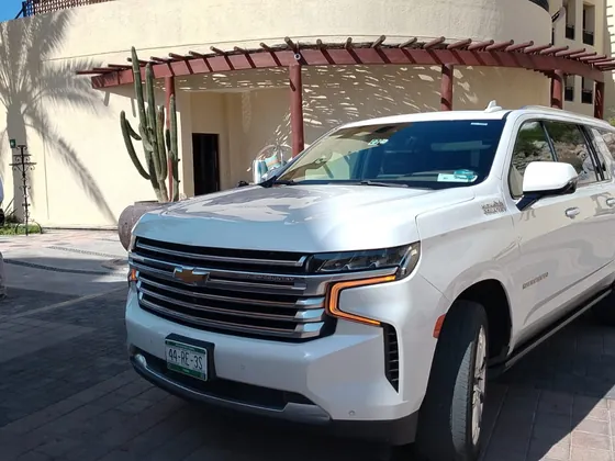 White Chevrolet Suburban for a private transfer from Los Cabos Airport to Todos Santos